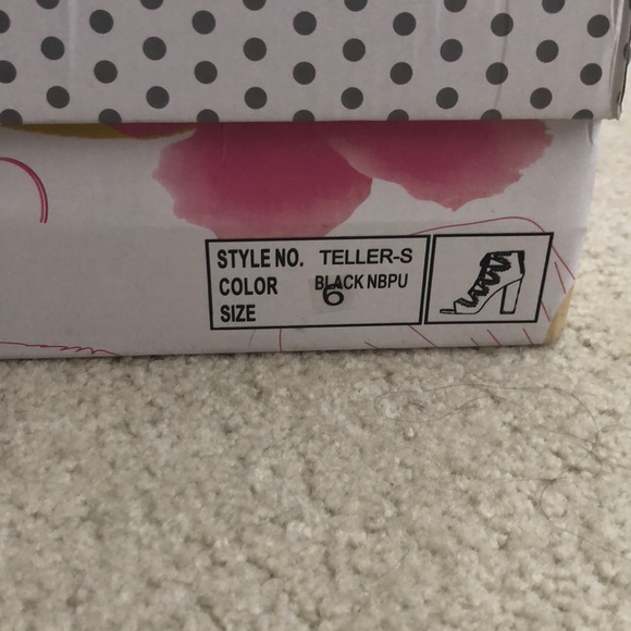 Strappy Block Heel Shoe - Picture 4 of 4